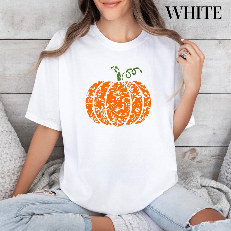 Halloween Pumpkin shirt, Thanksgiving shirt, Fall Pumpkin Shirt, Floral Pumpkin Shirt, Comfort Colors Halloween Graphic Tee, Vintage Tshirt