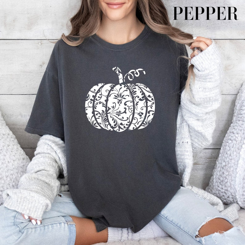 Halloween Pumpkin shirt, Thanksgiving shirt, Fall Pumpkin Shirt, Floral Pumpkin Shirt, Comfort Colors Halloween Graphic Tee, Vintage Tshirt